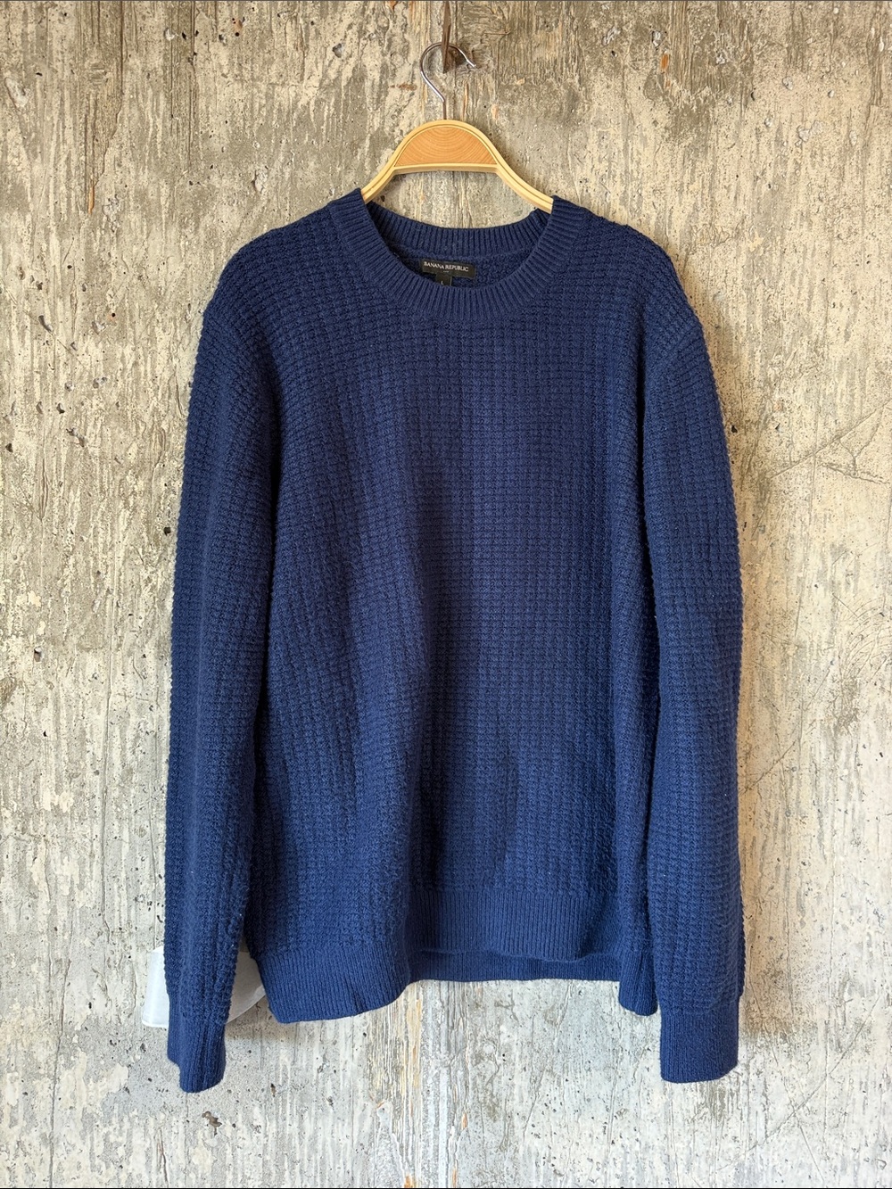BANANA REPUBLIC FACTORY Men's Cozy Waffle-Textured Sweater Size L In Navy